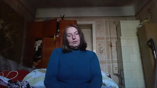 Snapshot of AnnaLive570 chatting on 10-16-25, 11:00 AnnaLive570 online show from 10-16-25, 11:00