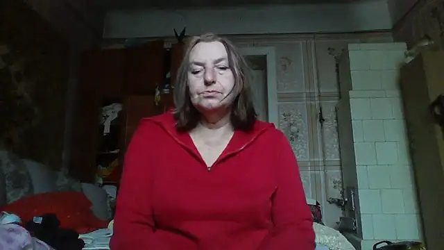 Snapshot of AnnaLive570 chatting on 10-19-25, 08:48 AnnaLive570 online show from 10-19-25, 08:48