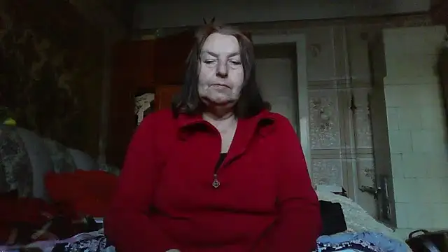 Snapshot of AnnaLive570 chatting on 10-20-25, 07:20 AnnaLive570 online show from 10-20-25, 07:20