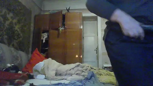 Snapshot of AnnaLive570 chatting on 11-05-25, 01:44 AnnaLive570 online show from 11-05-25, 01:44