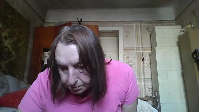 Snapshot of AnnaLive570 chatting on 11-15-25, 11:29 AnnaLive570 online show from 11-15-25, 11:29