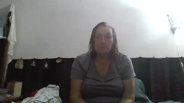 Snapshot of AnnaLive570 chatting on 07-04-26, 03:02 AnnaLive570 online show from 07-04-26, 03:02