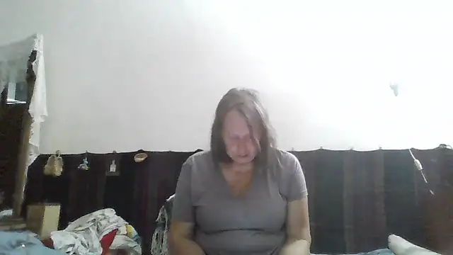 Snapshot of AnnaLive570 chatting on 07-08-26, 03:22 AnnaLive570 online show from 07-08-26, 03:22