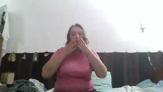 Snapshot of AnnaLive570 chatting on 07-11-26, 10:29 AnnaLive570 online show from 07-11-26, 10:29