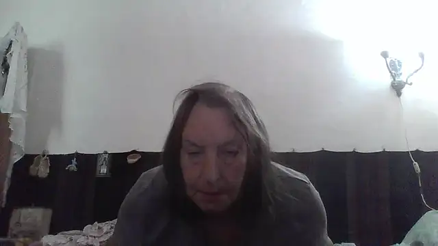 Snapshot of AnnaLive570 chatting on 07-18-26, 01:48 AnnaLive570 online show from 07-18-26, 01:48