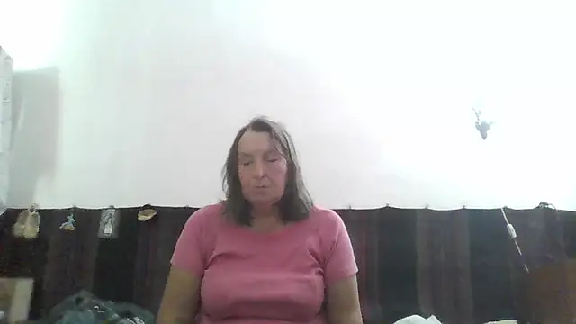 Snapshot of AnnaLive570 chatting on 07-25-26, 10:35 AnnaLive570 online show from 07-25-26, 10:35