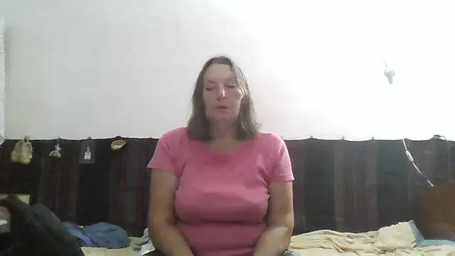 Snapshot of AnnaLive570 chatting on 07-26-26, 03:52 AnnaLive570 online show from 07-26-26, 03:52