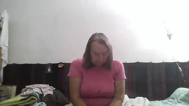 Snapshot of AnnaLive570 chatting on 07-31-26, 03:50 AnnaLive570 online show from 07-31-26, 03:50