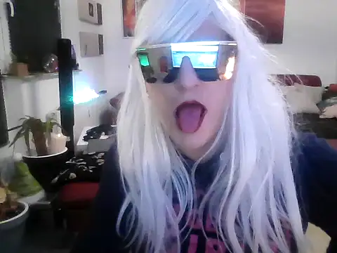 hellgirl1980 online show from 10-10-25, 11:48