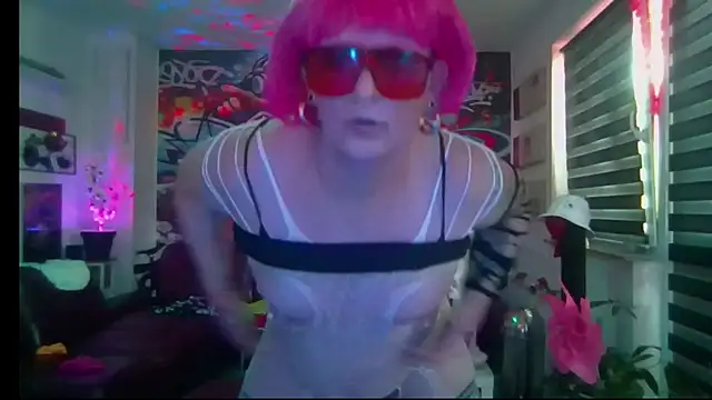 Snapshot of hellgirl1980 chatting on 07-01-26, 05:53 hellgirl1980 online show from 07-01-26, 05:53