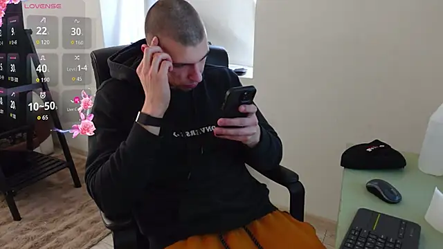 Snapshot of Ryan_Dozer chatting on 03-08-26, 06:50 Ryan Dozer online show from 03-08-26, 06:50