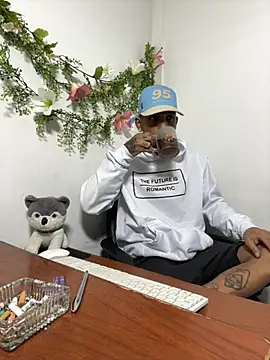 Snapshot of carl_jhonson821 chatting on 10-20-25, 12:38 carl jhonson821 online show from 10-20-25, 12:38