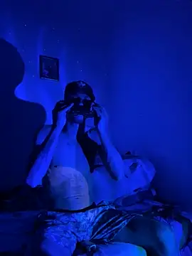 Snapshot of carl_jhonson821 chatting on 10-27-25, 09:24 carl jhonson821 online show from 10-27-25, 09:24