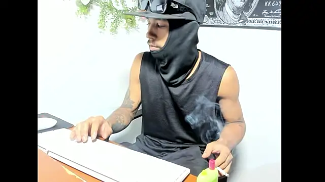 Snapshot of carl_jhonson821 chatting on 11-02-25, 10:50 carl jhonson821 online show from 11-02-25, 10:50