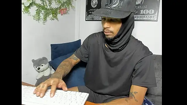 Snapshot of carl_jhonson821 chatting on 11-06-25, 09:10 carl jhonson821 online show from 11-06-25, 09:10