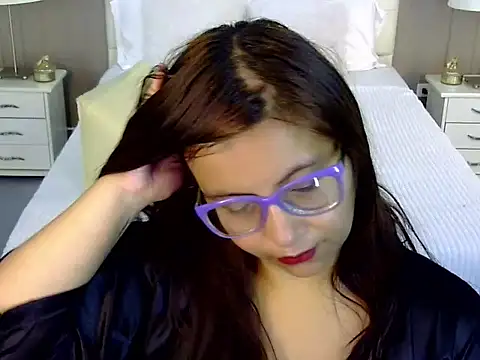 Amber Rouge  online show from 09-27-25, 12:21