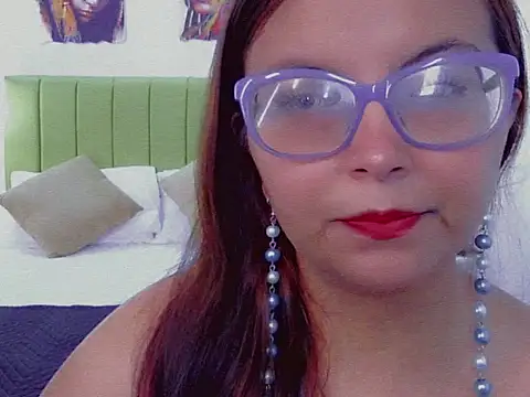 Amber Rouge  online show from 10-27-25, 12:09