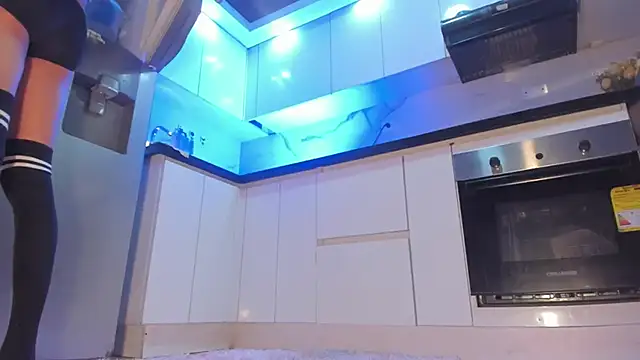 Nikkita Dragon online show from 09-28-25, 10:04