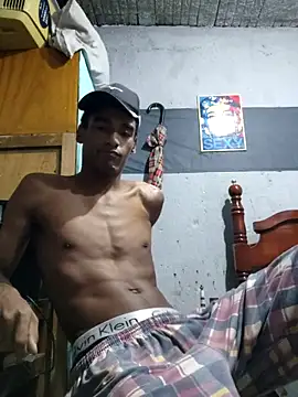 Kelvin2735 online show from 10-02-25, 04:08