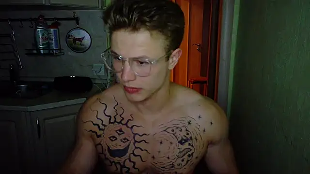 Snapshot of James__Noah chatting on 09-26-25, 09:08 James Noah online show from 09-26-25, 09:08