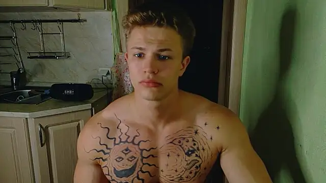 Snapshot of James__Noah chatting on 09-27-25, 07:52 James Noah online show from 09-27-25, 07:52