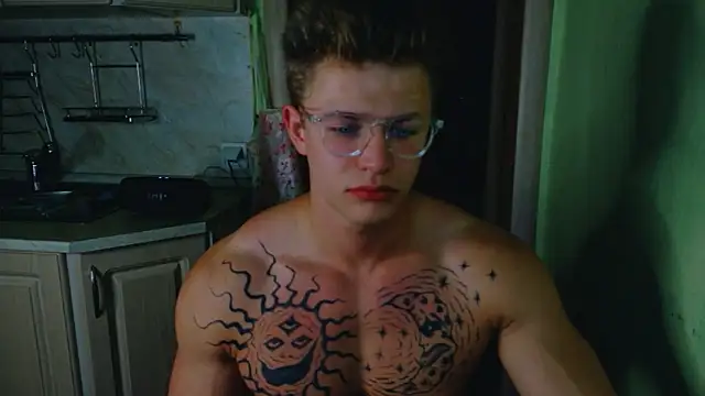 Snapshot of James__Noah chatting on 09-28-25, 08:14 James Noah online show from 09-28-25, 08:14