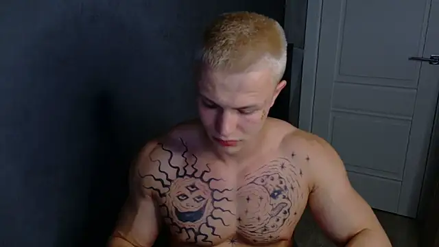 Snapshot of James__Noah chatting on 10-10-25, 07:46 James Noah online show from 10-10-25, 07:46