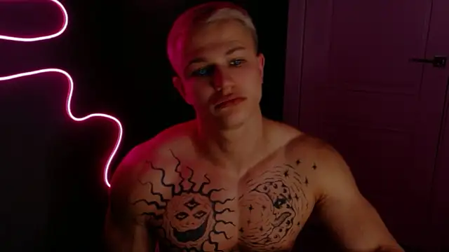 Snapshot of James__Noah chatting on 10-26-25, 08:26 James Noah online show from 10-26-25, 08:26