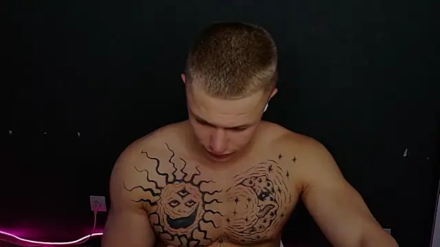 Snapshot of James__Noah chatting on 11-13-25, 06:23 James Noah online show from 11-13-25, 06:23