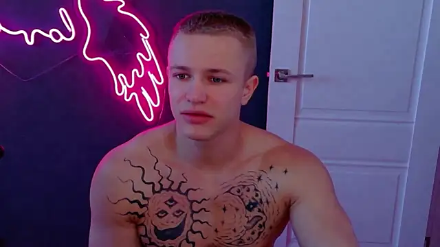 Snapshot of James__Noah chatting on 11-15-25, 09:17 James Noah online show from 11-15-25, 09:17