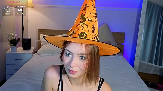 Snapshot of LumMina chatting on 11-03-25, 09:54 LumMina online show from 11-03-25, 09:54