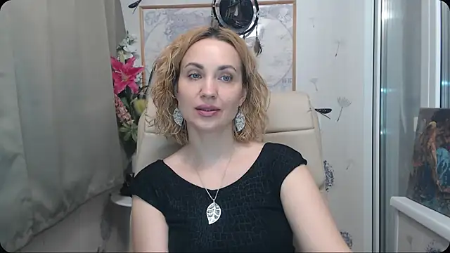 Snapshot of KatrinAlluring chatting on 10-23-25, 04:12 KatrinAlluring online show from 10-23-25, 04:12