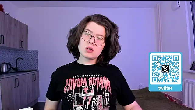 Snapshot of Derek_Shameless chatting on 03-08-26, 06:01 Derek Shameless online show from 03-08-26, 06:01