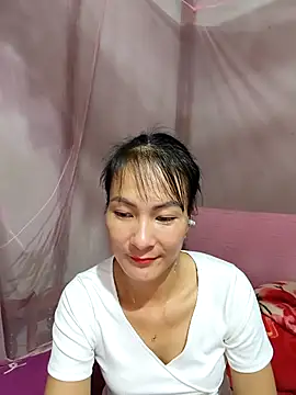 Yumyum kiw online show from 09-10-25, 01:22