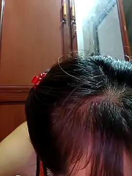 Yumyum kiw online show from 12-20-25, 10:22