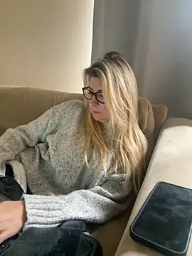 DesireDaisy online show from 09-23-25, 12:41