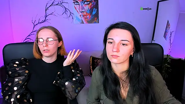 Snapshot of lia_sunset chatting on 10-17-25, 12:30 lia sunset online show from 10-17-25, 12:30