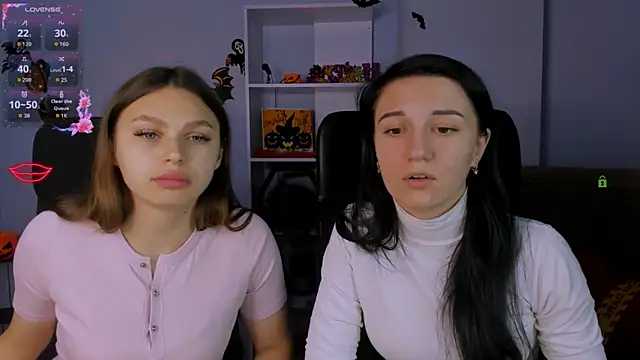 Snapshot of lia_sunset chatting on 10-20-25, 07:14 lia sunset online show from 10-20-25, 07:14