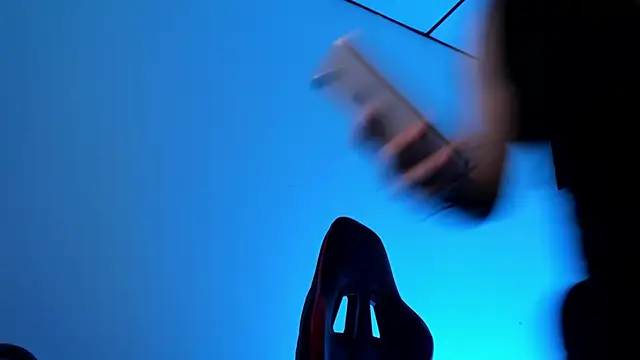 Snapshot of PeytonBox chatting on 10-01-25, 11:49 PeytonBox online show from 10-01-25, 11:49