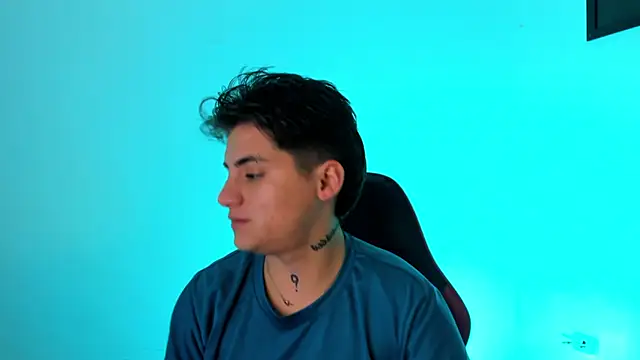 Snapshot of PeytonBox chatting on 10-02-25, 12:56 PeytonBox online show from 10-02-25, 12:56