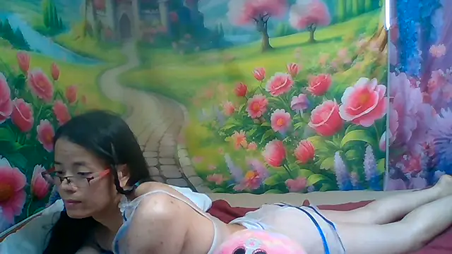 sweethanajapanese online show from 06-24-26, 12:15