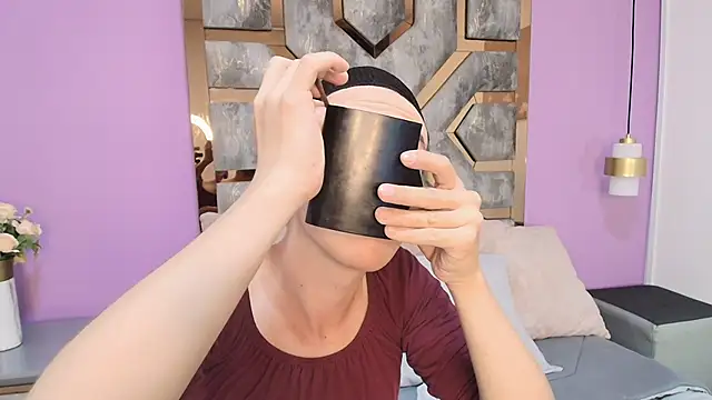 Electra Gosselin online show from 09-11-25, 07:47