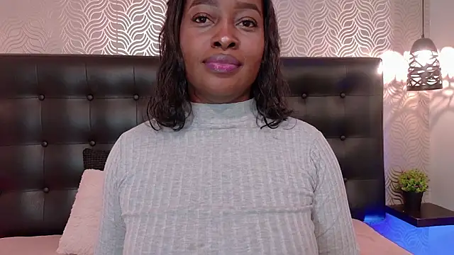 NaiaraMasson  online show from 03-26-26, 12:33