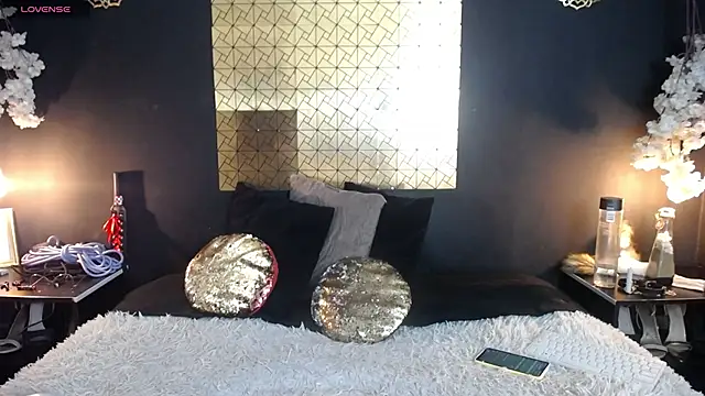 kinky momm online show from 12-01-25, 02:11