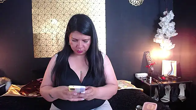 kinky momm online show from 05-08-26, 06:46