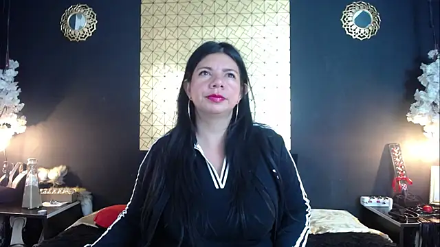 kinky momm online show from 05-12-26, 01:52