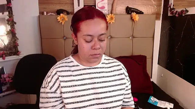 Snapshot of MIA__SPENCER chatting on 03-26-26, 07:08 MIA SPENCER online show from 03-26-26, 07:08