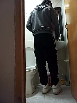 Snapshot of kittymutant99 chatting on 03-25-26, 05:19 kittymutant99 online show from 03-25-26, 05:19