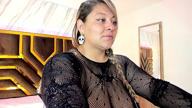 Saraa honey online show from 09-15-25, 11:32