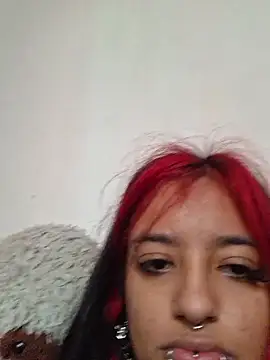 carolinerue online show from 01-12-26, 06:13